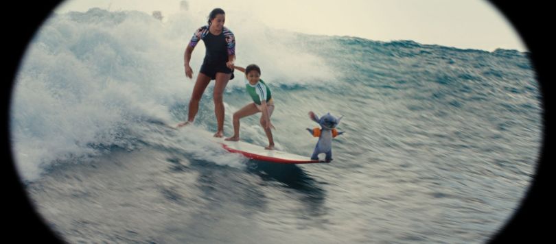 'Lilo & Stitch' surfing